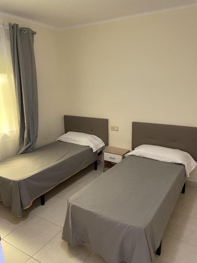 Apartamento A 200 M De La Playa Apartment Roses Ngoại thất bức ảnh